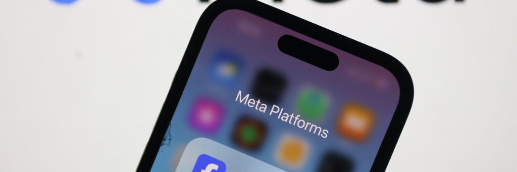 Meta Platforms Photo Illustrations متا هشدار به والدین را برای گفتوگوهای خودکشی و خودآزاری با هوش مصنوعی فعال کرد