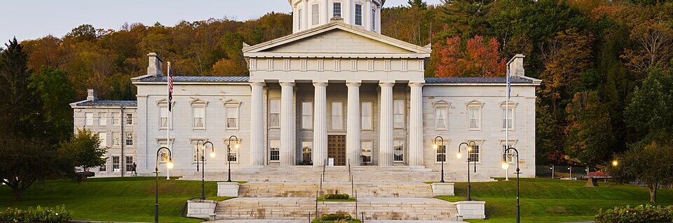 vermont-ai-mental-health-law ورمانت اولین قانون آمریکایی برای نظارت بر هوش مصنوعی در سلامت روان را اجرایی کرد
